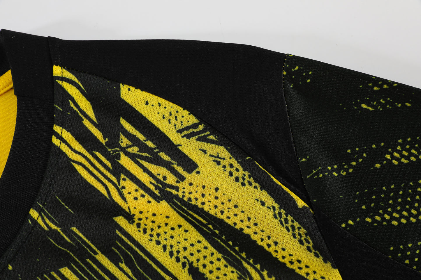 Borussia Dortmund Home Jersey 25-26 - Yellow