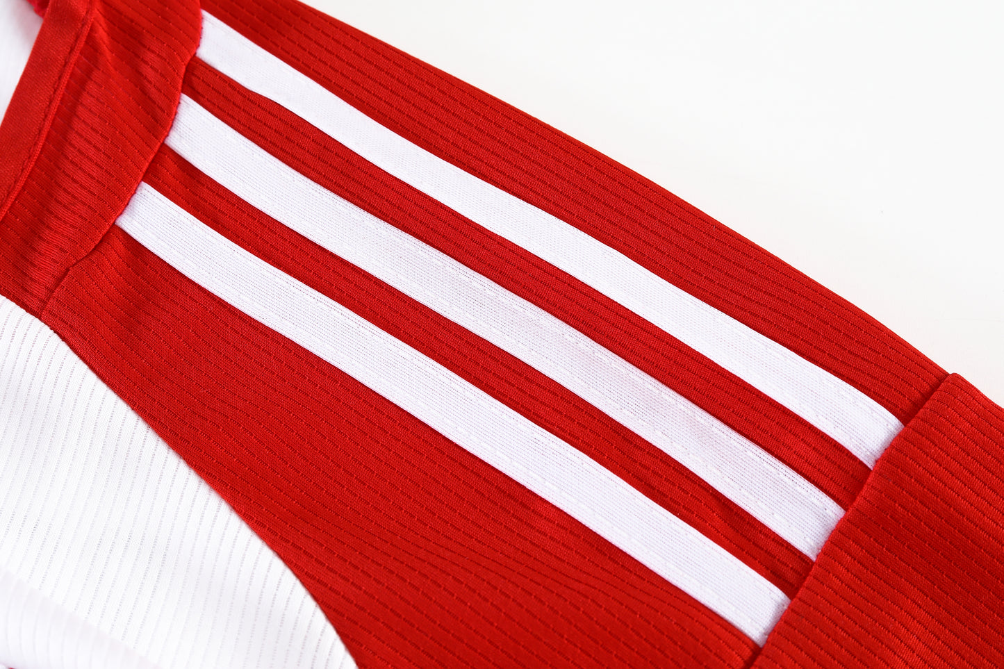 23-24 Bayern Munich Home Jersey