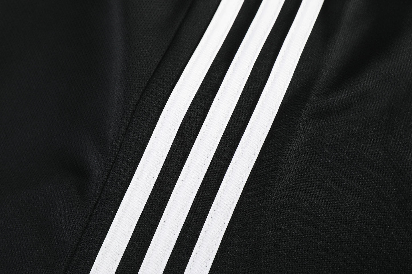 Real Madrid 25-26 Black Training Jersey