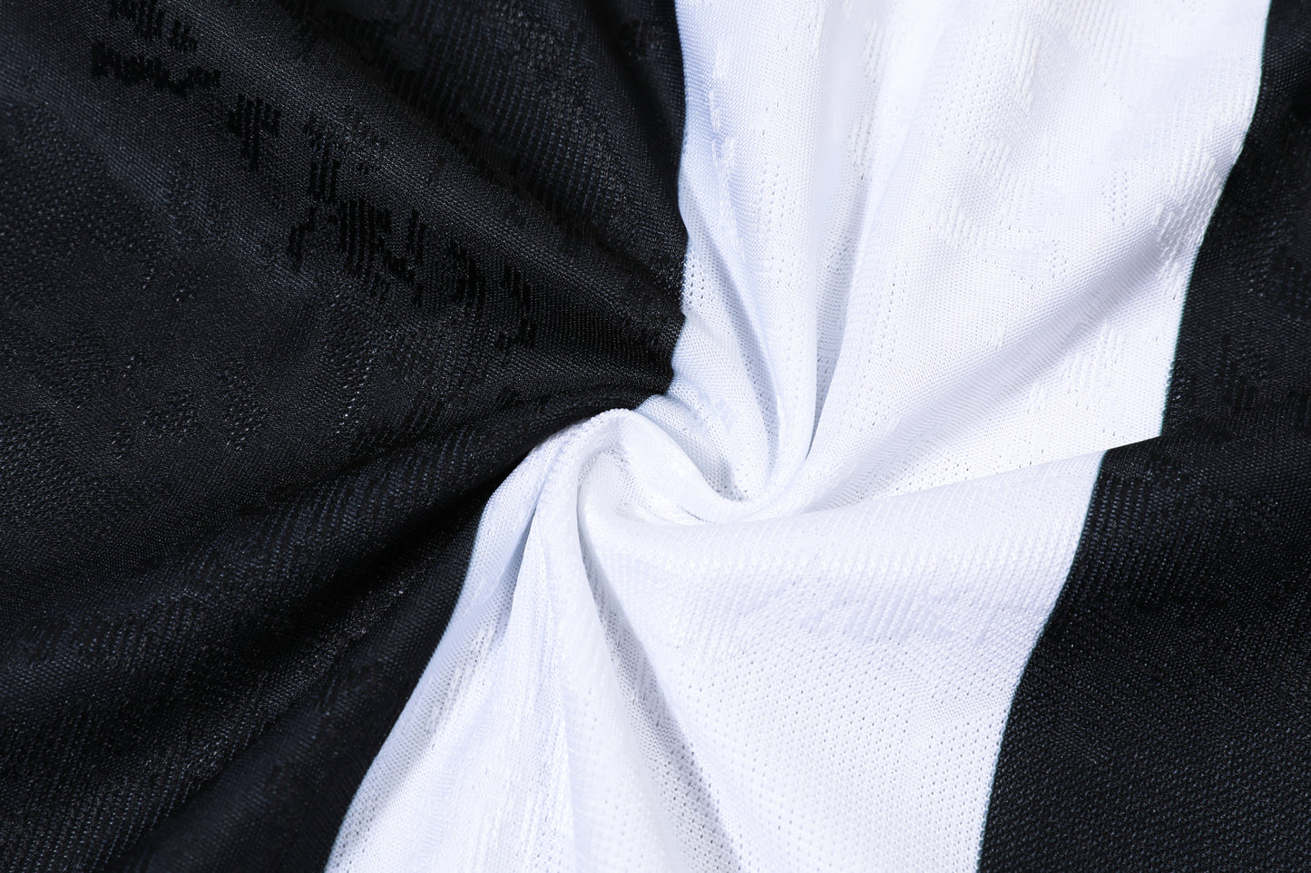 Juventus 24-25 Authentic Home Jersey